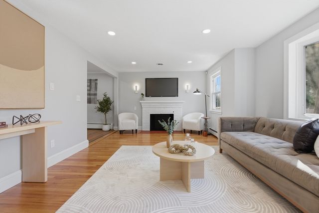 8 Junior Ter, Randolph, MA 02368