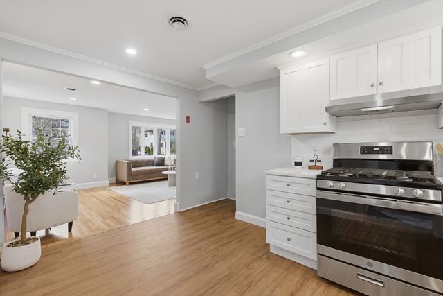 8 Junior Ter, Randolph, MA 02368