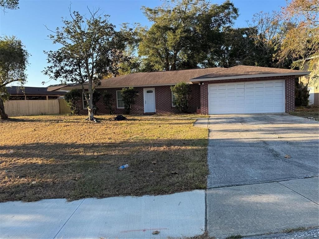 8213 VILLAGE GREEN ROAD, Orlando, FL 32818