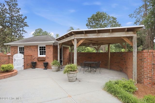 1207 Country Club Drive, Kinston, NC 28504