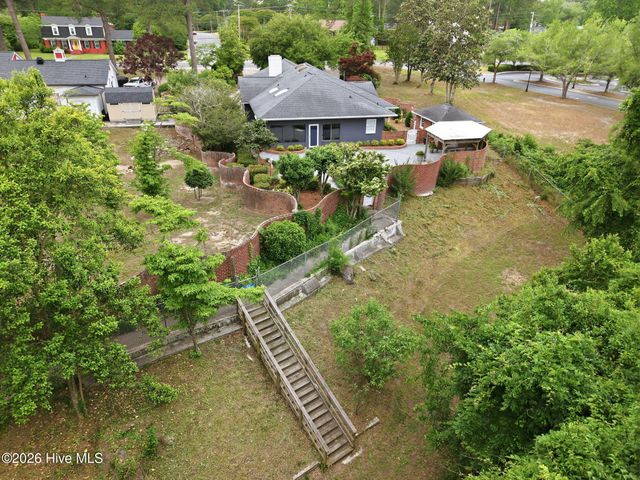 1207 Country Club Drive, Kinston, NC 28504