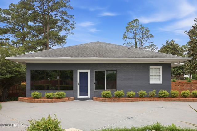 1207 Country Club Drive, Kinston, NC 28504