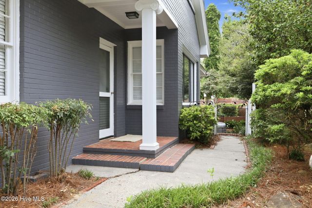 1207 Country Club Drive, Kinston, NC 28504