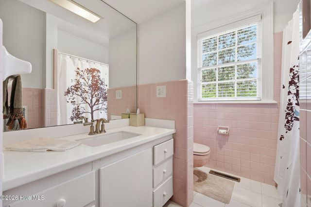 1207 Country Club Drive, Kinston, NC 28504