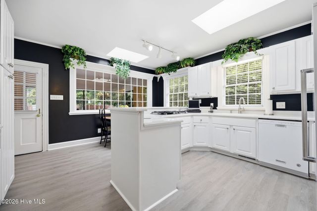 1207 Country Club Drive, Kinston, NC 28504