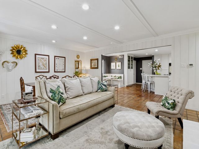 5832 Meadowcrest Drive, Dallas, TX 75230