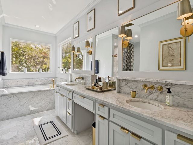 5832 Meadowcrest Drive, Dallas, TX 75230