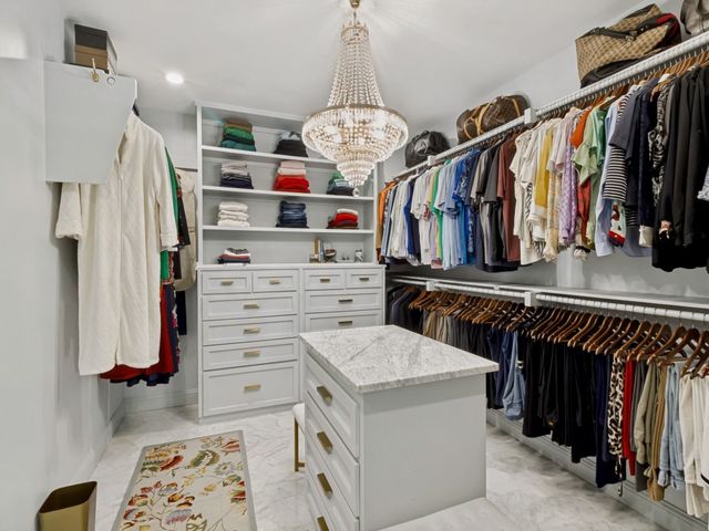 5832 Meadowcrest Drive, Dallas, TX 75230