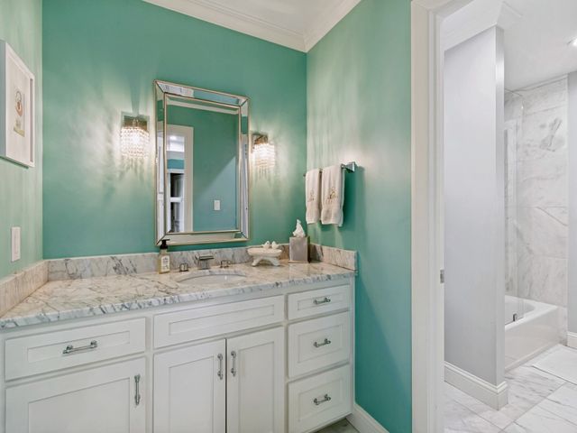 5832 Meadowcrest Drive, Dallas, TX 75230