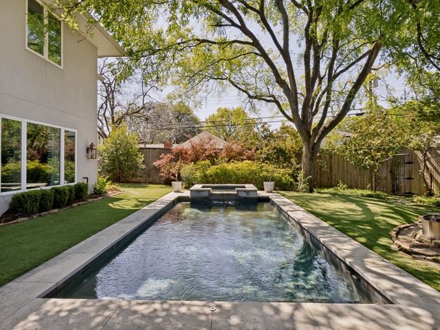 5832 Meadowcrest Drive, Dallas, TX 75230