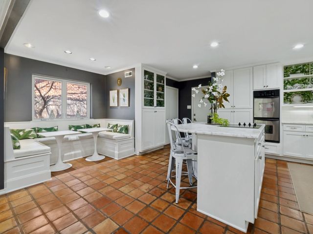 5832 Meadowcrest Drive, Dallas, TX 75230