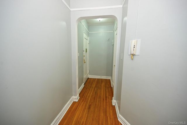 61-41 Saunders Street B25, Rego Park, NY 11374