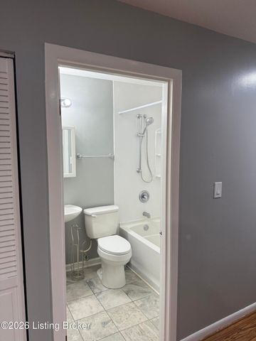 3706 Glenlea Way, Jeffersontown, KY 40299