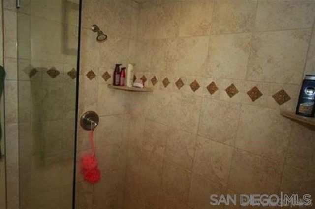 804 W 7th Avenue, Escondido, CA 92025