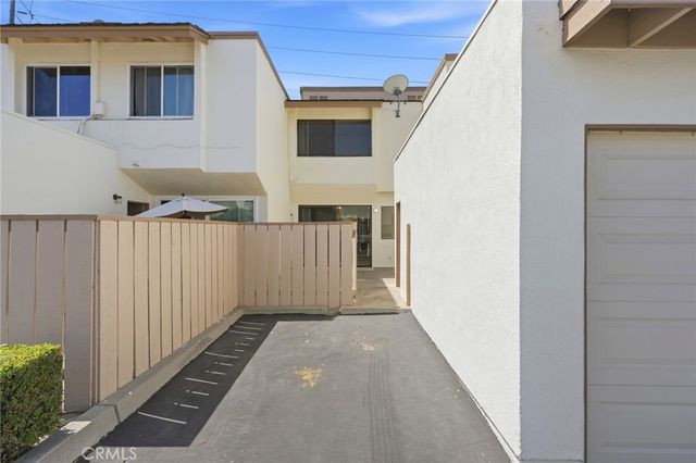 364 Meadow Court, Brea, CA 92821
