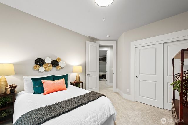 22250 NE 3rd Court, Sammamish, WA 98074