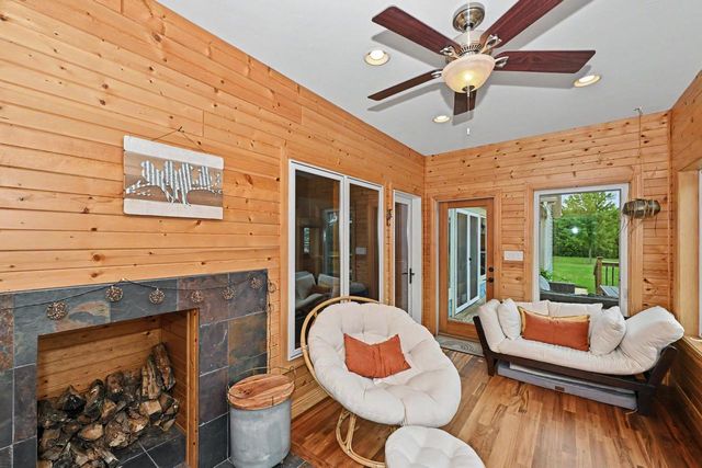2635 Sunset ROAD, Port Washington, WI 53074