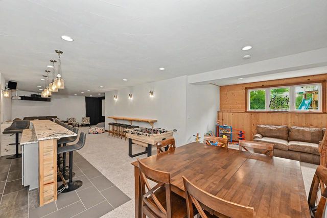 2635 Sunset ROAD, Port Washington, WI 53074