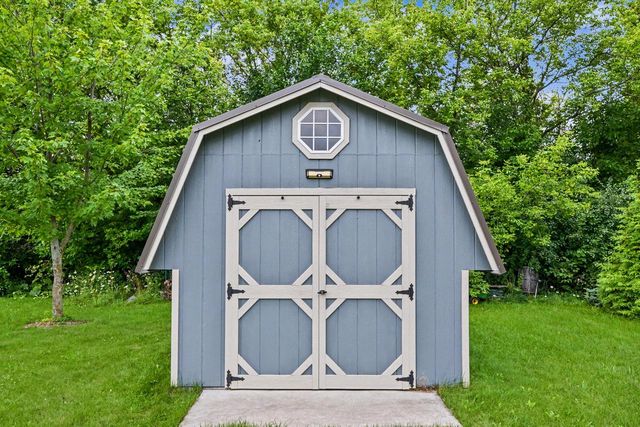 2635 Sunset ROAD, Port Washington, WI 53074