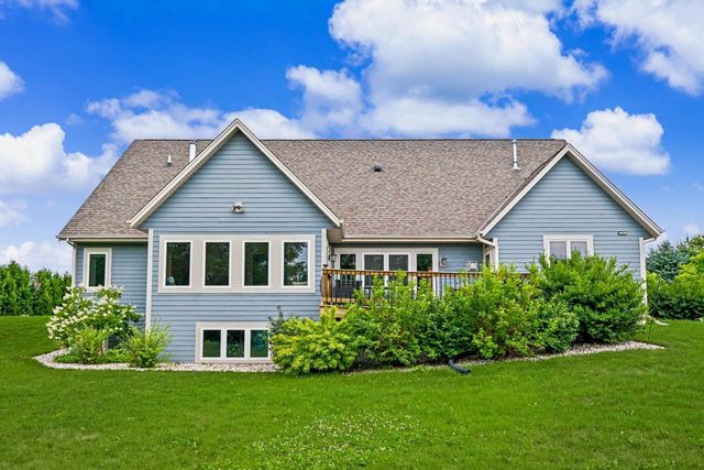 2635 Sunset ROAD, Port Washington, WI 53074