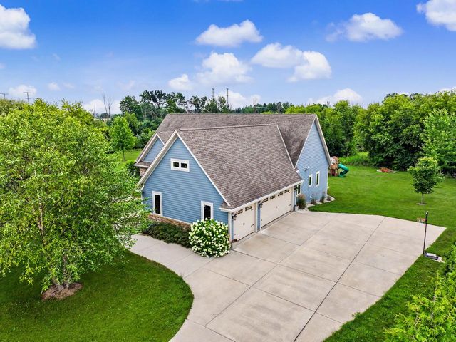 2635 Sunset ROAD, Port Washington, WI 53074