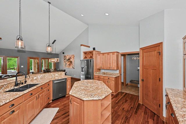 2635 Sunset ROAD, Port Washington, WI 53074