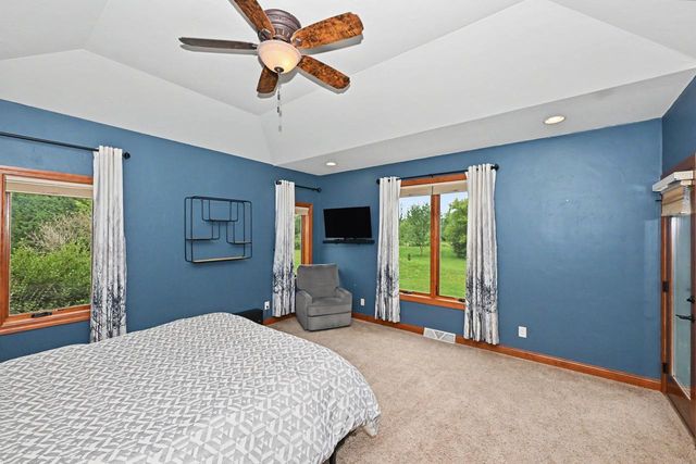 2635 Sunset ROAD, Port Washington, WI 53074