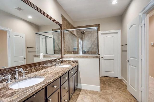 1126 Hempstead Villa Lane, Houston, TX 77008