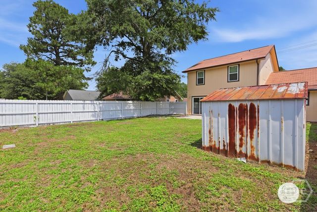 820 Lost Grove, Hinesville, GA 31313