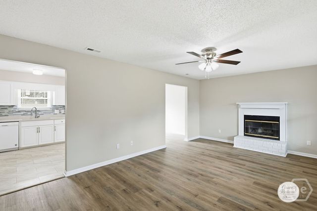 820 Lost Grove, Hinesville, GA 31313