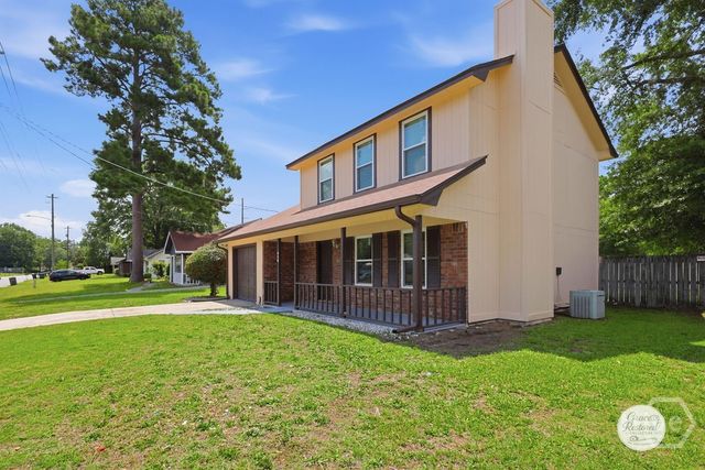 820 Lost Grove, Hinesville, GA 31313