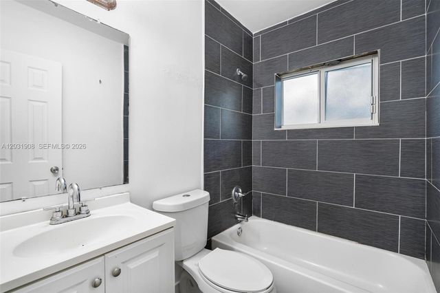 730 NE 128th St 7, North Miami, FL 33161