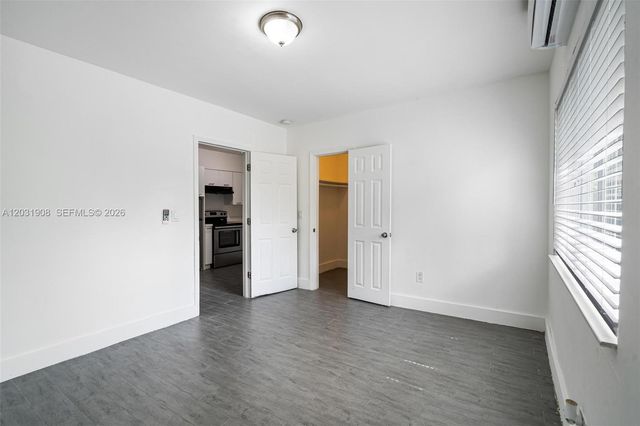 730 NE 128th St 7, North Miami, FL 33161