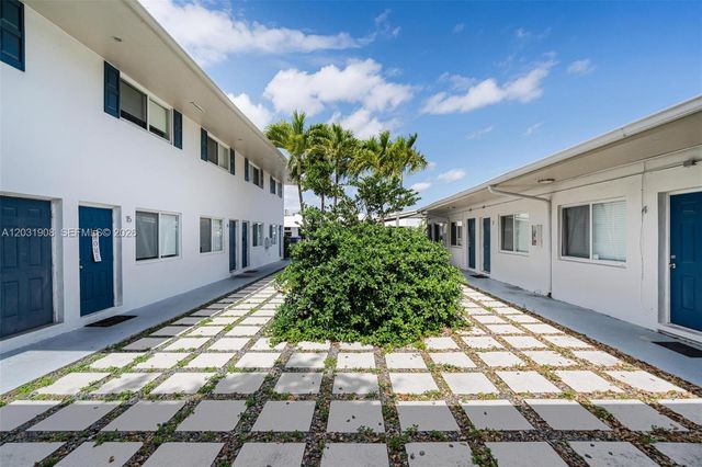 730 NE 128th St 7, North Miami, FL 33161