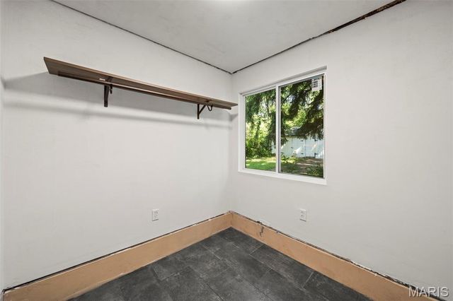 7025 Julian Avenue, University City, MO 63130