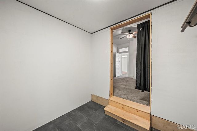 7025 Julian Avenue, University City, MO 63130