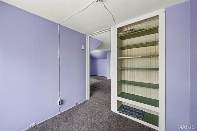 7025 Julian Avenue, University City, MO 63130
