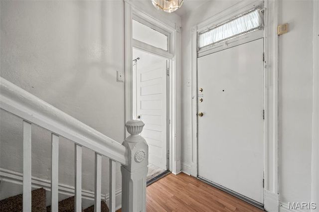7025 Julian Avenue, University City, MO 63130