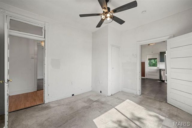 7025 Julian Avenue, University City, MO 63130