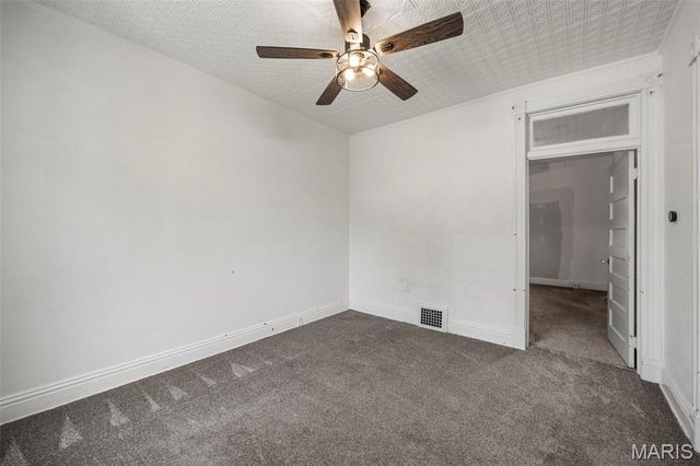 7025 Julian Avenue, University City, MO 63130