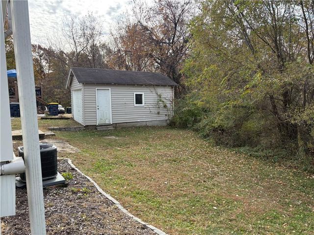 5218 N Wheeling Avenue, Kansas City, MO 64119