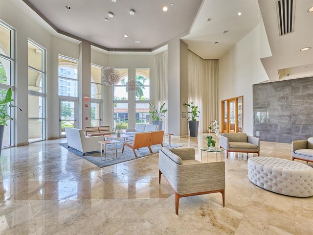 99 SE Mizner Boulevard Ph 35, Boca Raton, FL 33432