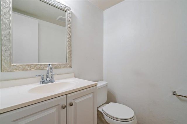 1313 Southport DR D, Austin, TX 78704