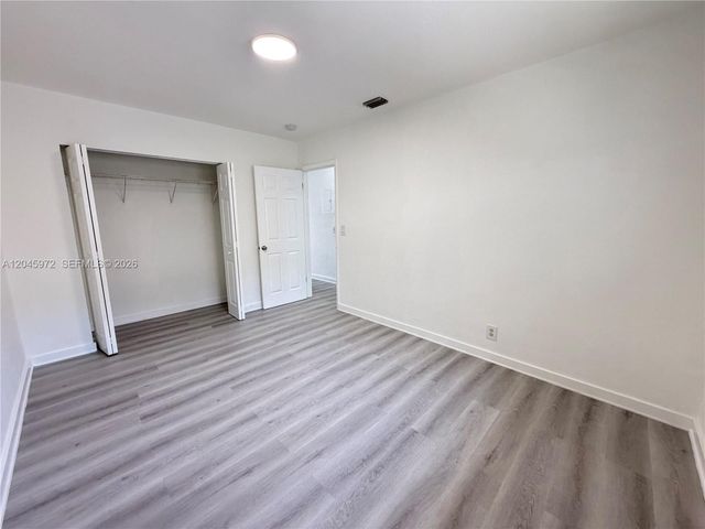 333 NW 2nd Ave 6, Hallandale Beach, FL 33009