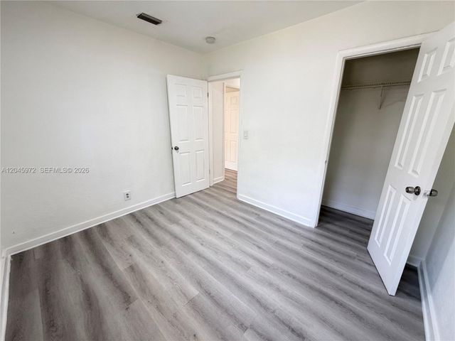 333 NW 2nd Ave 6, Hallandale Beach, FL 33009