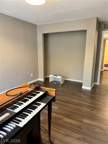 3056 Casey Drive 204, Las Vegas, NV 89120