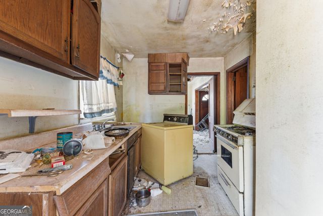 914 Edwin Street NW, Atlanta, GA 30318