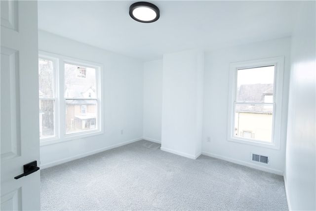 143 Orchard St, Aliquippa, PA 15001
