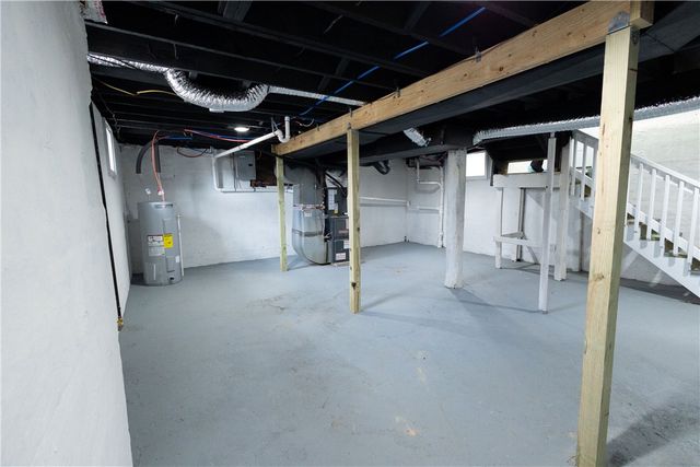 143 Orchard St, Aliquippa, PA 15001