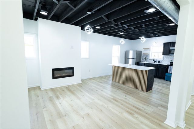 143 Orchard St, Aliquippa, PA 15001